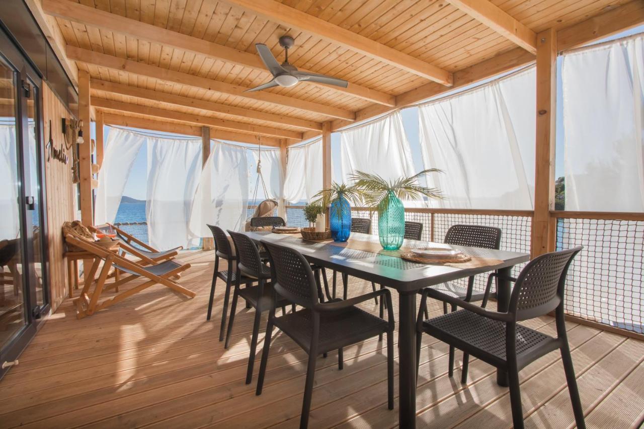 Mara'S Coast - Amelia Apartment Pakostane Bagian luar foto